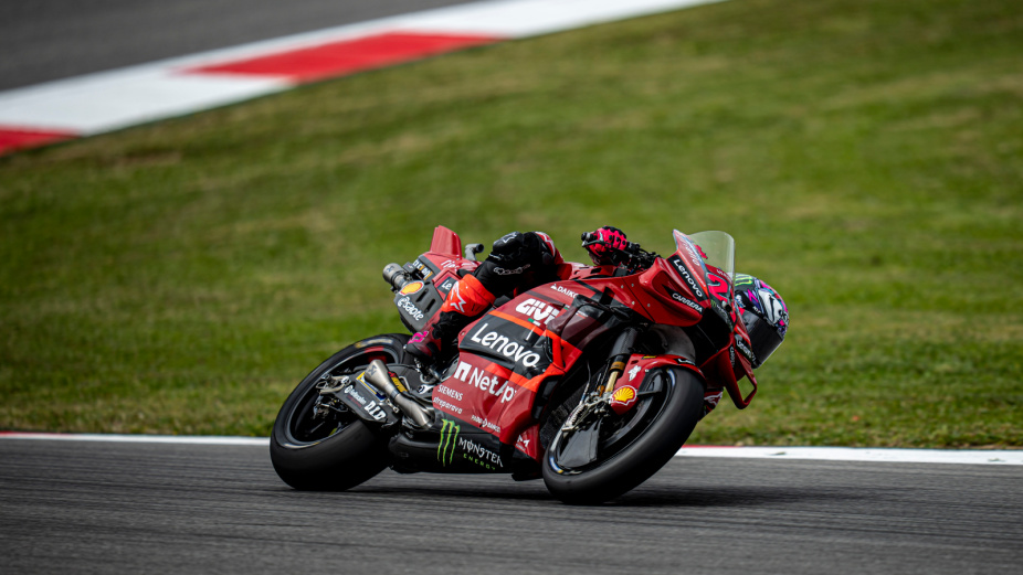 Double data challenge for reigning champions - Ducati and NetApp, a winning partnership